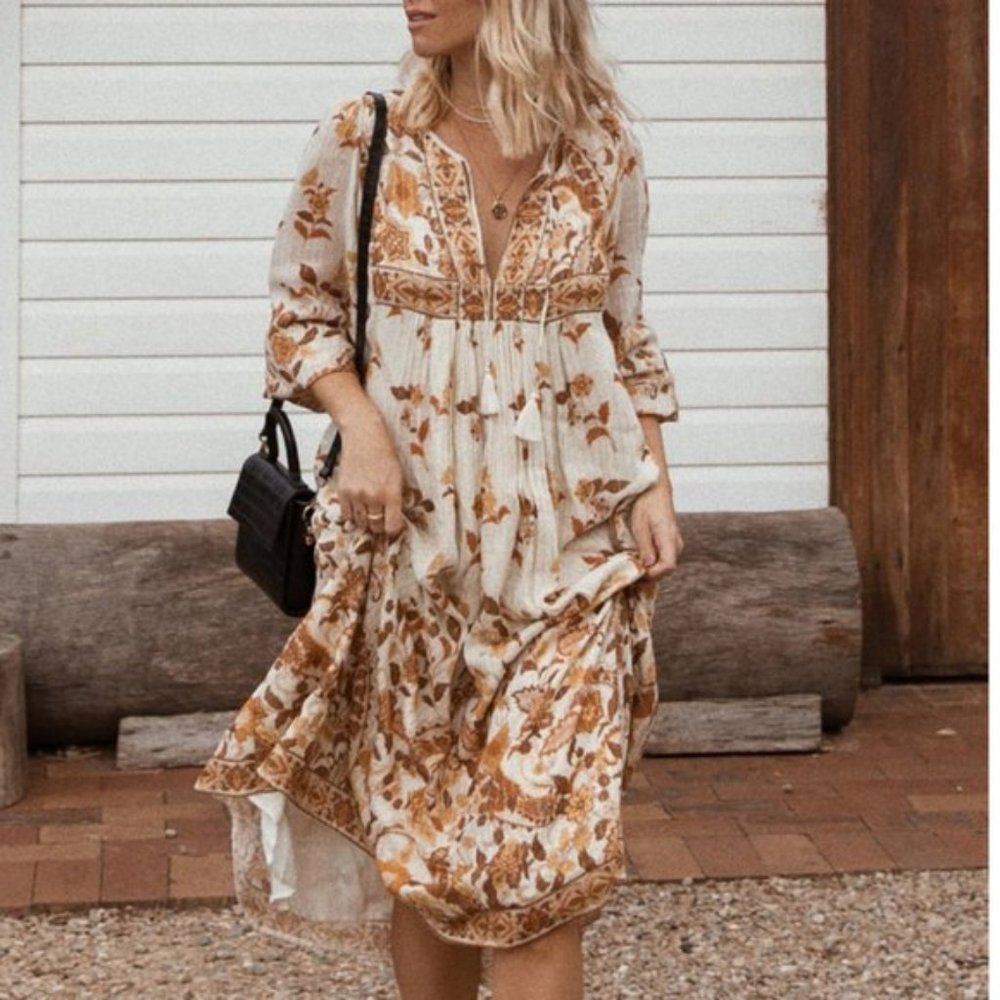 Boho chic Floral Print TAssel Detail Dress - Picture 1 of 8